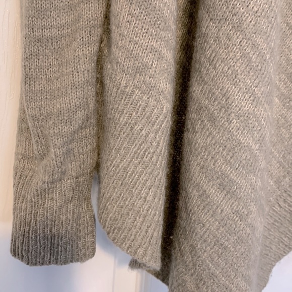 Abercrombie  and Fitch Sweater Lot - Picture 4 of 10